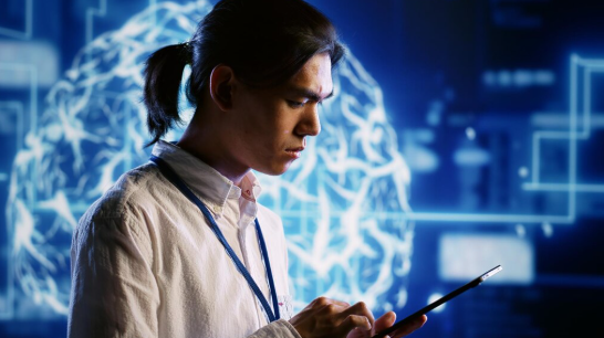 estudante aprendendo com a Inteligência Médica do Medic Curso.